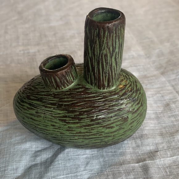 Vintage handmade ceramic double bud vase - Picture 4 of 6